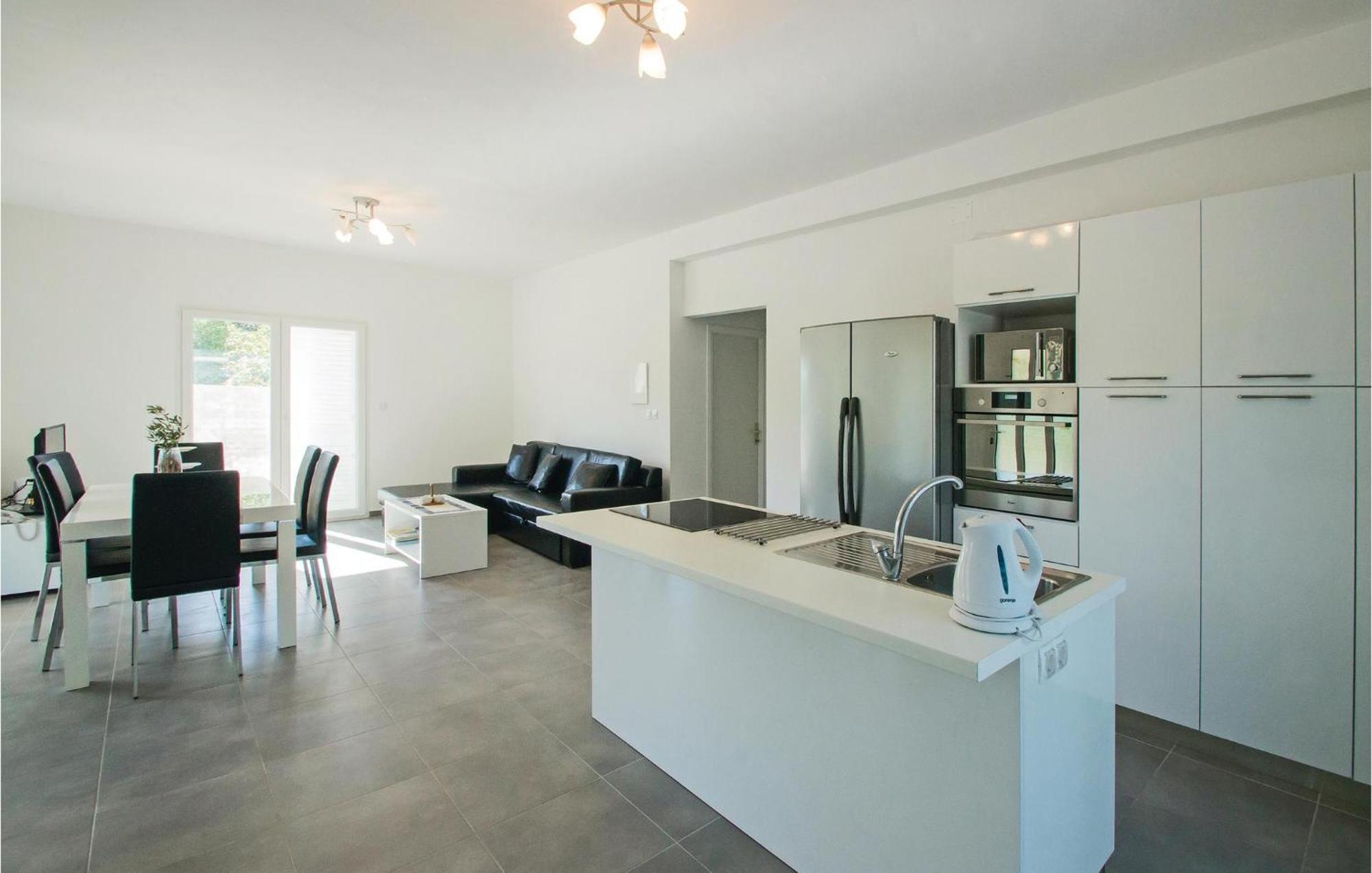 Stunning Apartment In Grscica With Kitchen Прижба Экстерьер фото