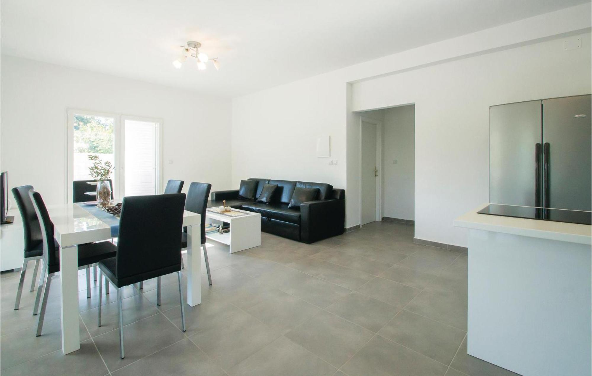 Stunning Apartment In Grscica With Kitchen Прижба Экстерьер фото